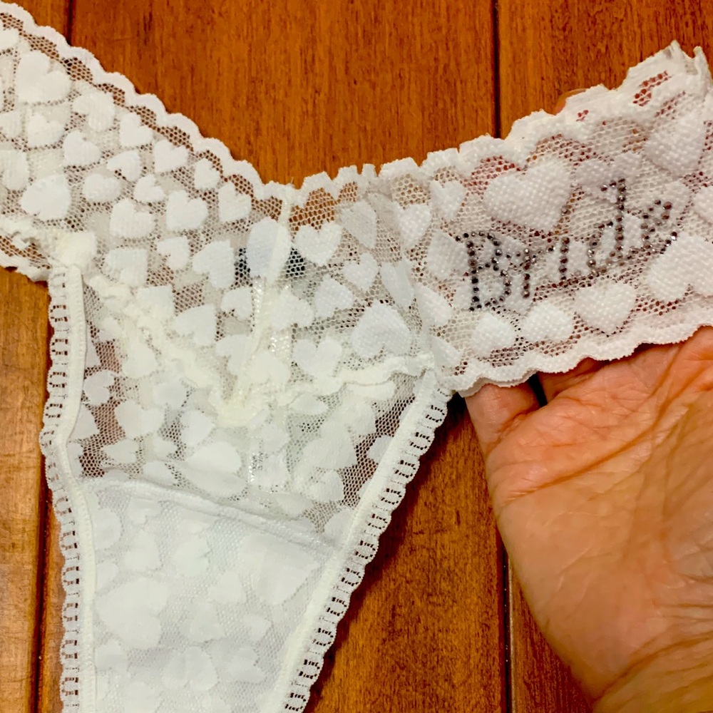 NEW-Rare Find! Victoria’s Secret I do Collection White Heart Lace Bride Thong OS